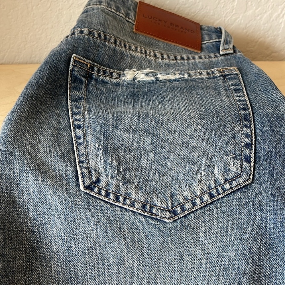 Lucky Brand • High Rise Bermuda Shorts - Picture 7 of 8
